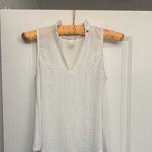 H&M White V-Neck Sleeveless Blouse